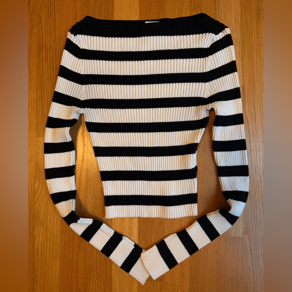 H&M Black & White Stripe Ribbed Knit Top
